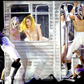 Lady Gaga���㴩͸��װ���� ���Ը���Ů(ͼ)_2