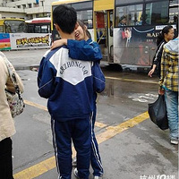 �ȳ�ʱ������һĻ����ȫ���Ӹ���·�˰�����ͼ��