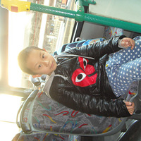 美辣妈与女儿同练瑜伽温馨引追捧-孩爸孩妈聊