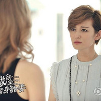 张澎澎戏里戏外做公益《替身甜妻》露肩装受追捧
