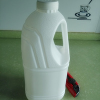 手工diy:牛奶桶变身花盆