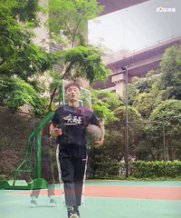 92年孩子跟着前任的篮球教练征婚,目前在创业阶段