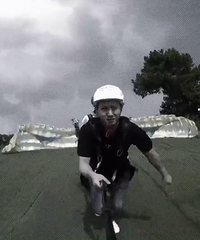 ��������һ��������ÿ���˶�����ϯ�����