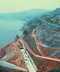 ���������ְ뵺����֮�����ֹ�԰