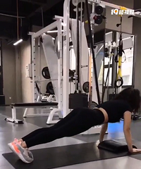 86��160CM�ľ�з��˶ʿС������飬������ҵ��λ�ڱ�