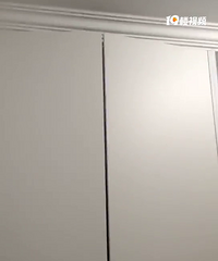 这衣柜,是诈骗的程度吧!明明做的一门到顶,结果是这样……