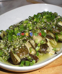 芝麻哥哥私房菜:夏天都爱吃的凉拌菜 —— 烧椒茄子