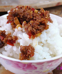 【富贵私房菜】新鲜出炉滴杂酱面~吼吼!!