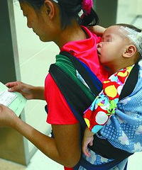 惊!1岁半女童乳房发育如少女,妈妈给娃吃了啥(图)