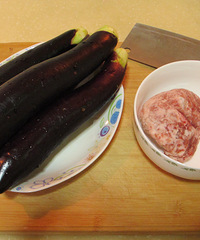 自家小G厨房---红烧肉末茄子