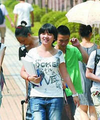 新学期 渝中区将有1.3万高中生学费全免