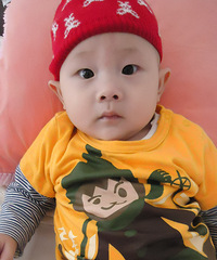 看小姨和妈妈给我败的花花衣服