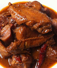 【04.06 蜜辣烤翅 红烧牛肉 】秦秦的厨房