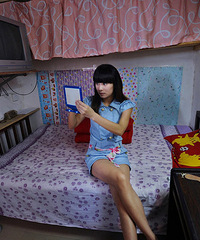 中国的胶囊住户,看了他们,你会发现生活多么美好