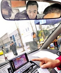 重庆出租车安装智能终端:可电招可评分可刷卡,乘客的福音来咯