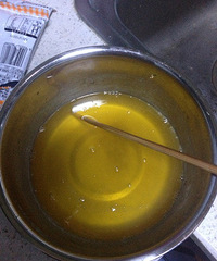 黄桃果冻慕斯蛋糕——宝贝生日快乐!