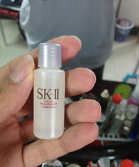 【SK2神仙水试用报告】贵是贵了点,但是对付痘印神马的杠杠的.