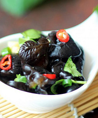 家常爽口凉菜——家常凉拌木耳