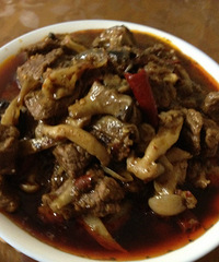 边做边发帖的改良版烧牛肉。