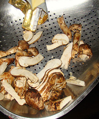 铁板松茸,顶级美味,天然去雕饰