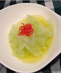 一个清新的小菜,看起来好有胃口啊~~