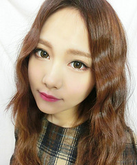 ����ױ��40�Ρ������硣��ϵ�������ױ����һĨ�����Ĵ�ü