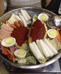 “韩国部队锅”哪里需要去外面吃?