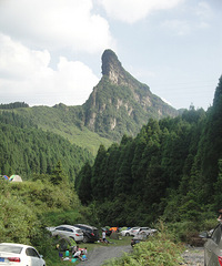马嘴风吹岭草场露营地打探归来,求把干净的草场还给大自然!