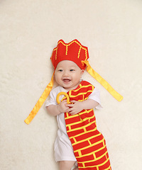 泡泡唐的百天照出炉咯~~~~ 感谢?轩妈?贴心服务 快来点赞啦