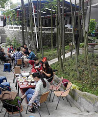 广元朝天,走古蜀道下天坑,一路美食吃不停
