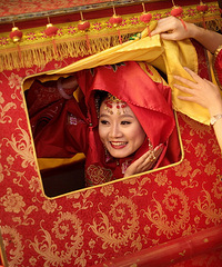 上首页了~“唐伯虎”点"秋香"~~我戴上红盖头,坐着大花轿嫁给你~~