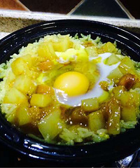 【为爱下厨房】之咖喱黑胡椒香肠煲仔饭