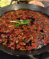 第一串串弱爆了,这家火锅才霸道