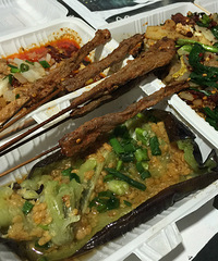 夜宵时刻串串和烧烤更配哟~! +【美食狗仔大PK】