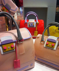 啷个办!furla 春夏新款都好美丽!