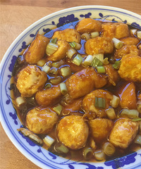 宫保蛋豆腐,泡椒素面筋,干煸土豆丝就这么愉快的准备晚餐