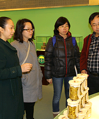 泡菜品牌吉香居迎《中国烹饪》杂志社主编参观考察