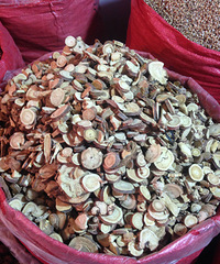 ���Ӹ�����߽���Ϫ���������г�~��