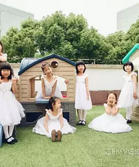 这家幼儿园毕业照拍的逼格太高了,很惊艳!