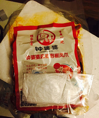【钟婆婆麻辣泡椒凤爪】新鲜出炉的试吃报告