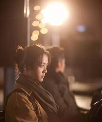 九月,或许你与女神就差一件风衣的距离