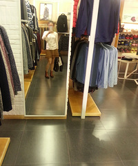 国庆没出去,连续两天逛得脚杆要断了,败无止境,趴活捡起~~~~