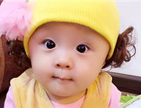 大眼萌妹纸
