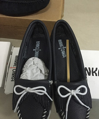 特卖会归来~1000元4双鞋~~买爽啦