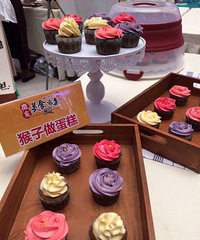 北滨路居然之家购物狂微商美食市集,白吃白喝还打折