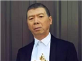 跑20年龙套终于当影帝