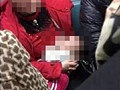 女子地铁哺乳被批