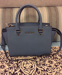 在梅西买mk包包so easy