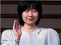 她居然是王室公主?!