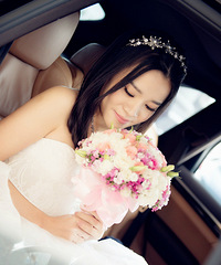 走吧,去婚礼现场